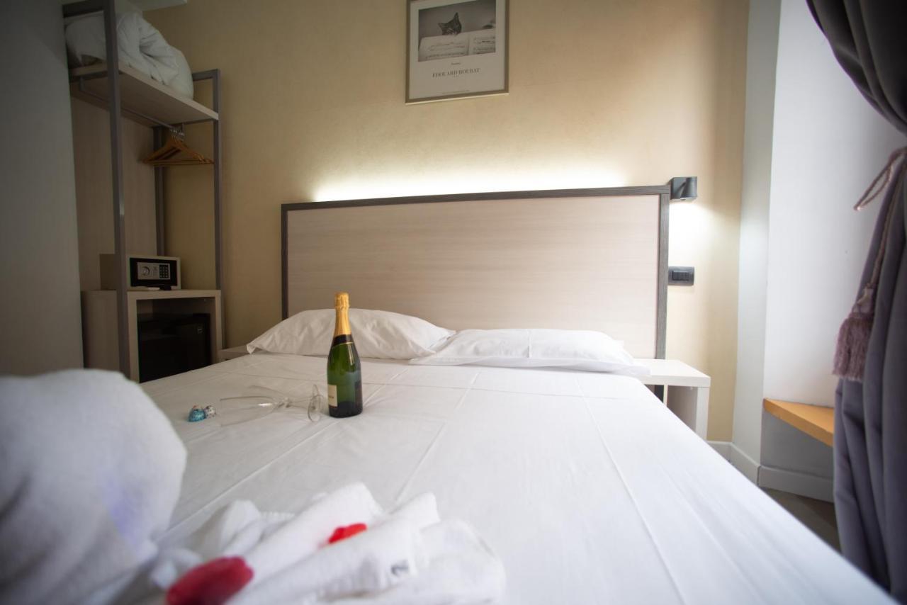 Romerooms 3* Roma