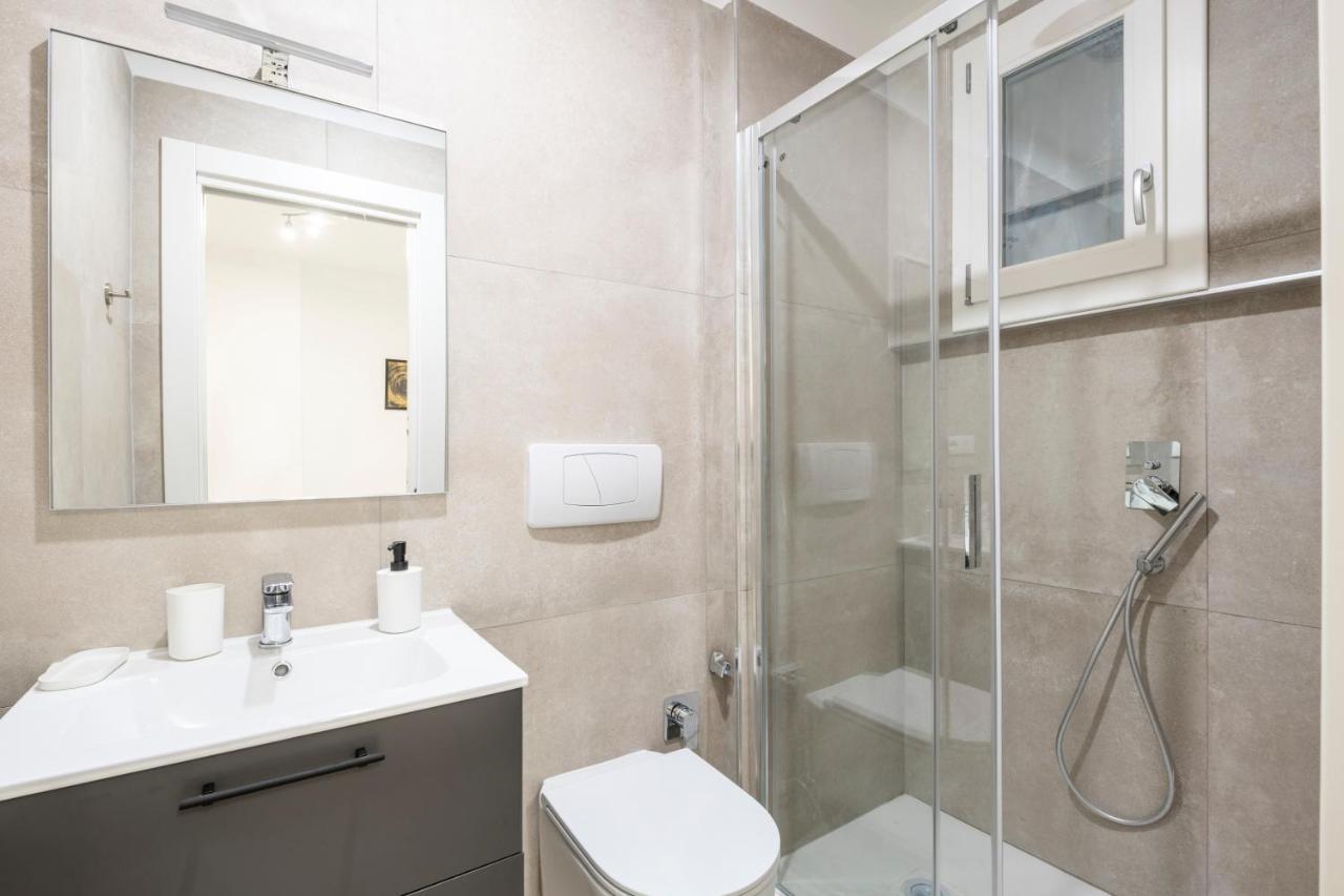 Apartamento Easystayrome 10 Pax 3 Baths 1 Min From Metro Roma