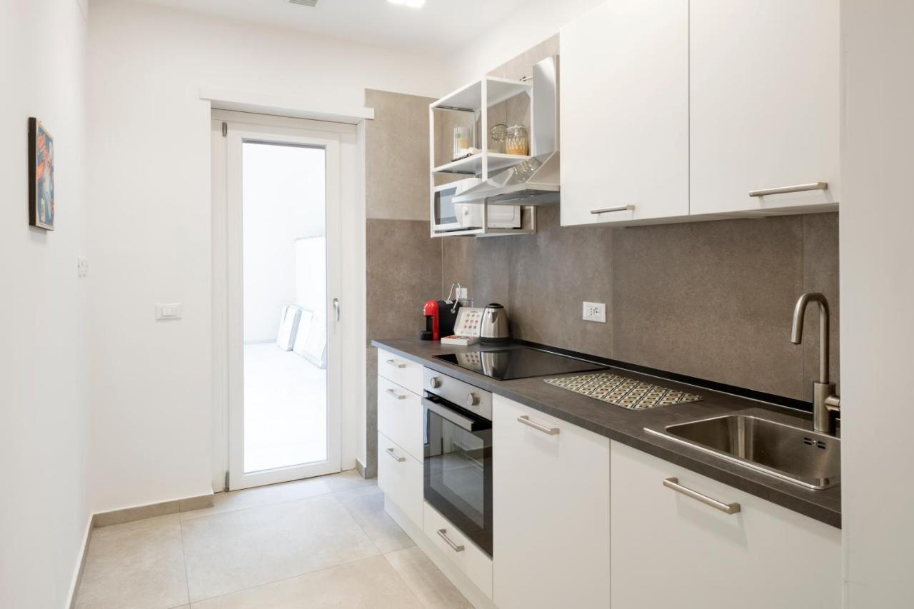 Easystayrome 10 Pax 3 Baths 1 Min From Metro