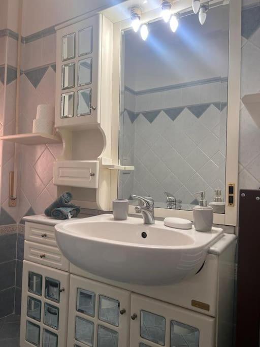 Apartamento Center A Pochi Passi Dal Colosseo Roma