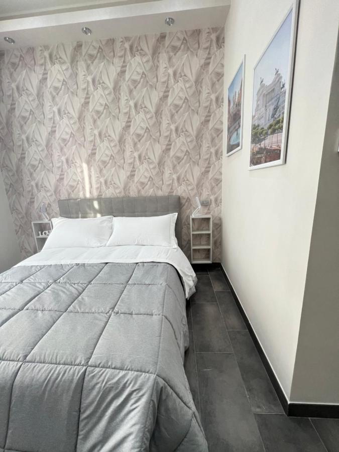 Julia Luxury * Roma