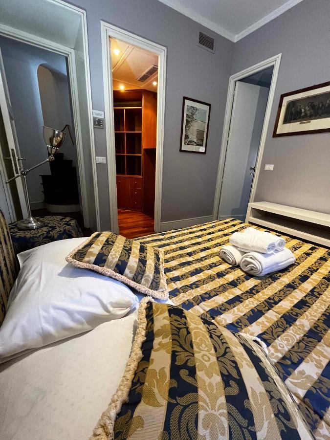 In - Latium 43435 Roma