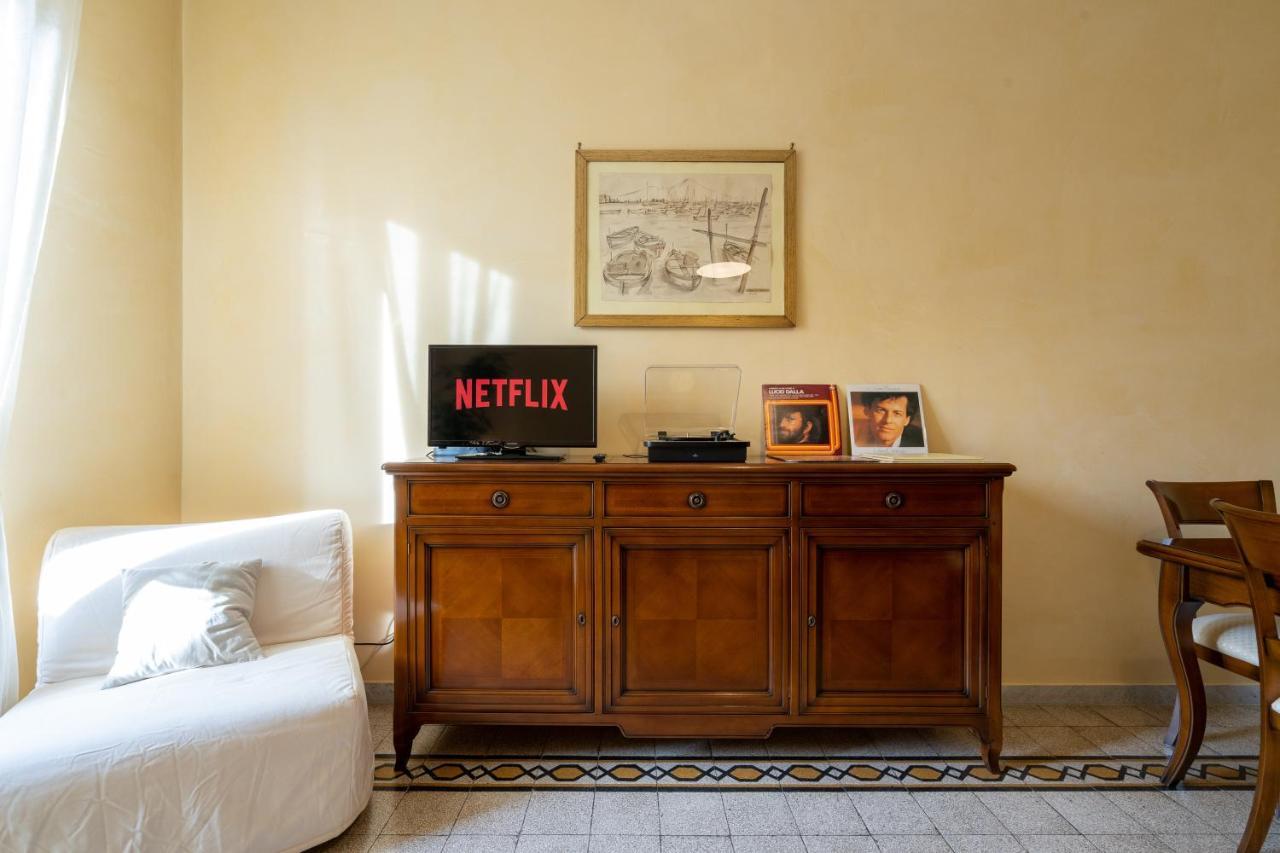 Ampio Con Vinili In Centro Storico Apartamento