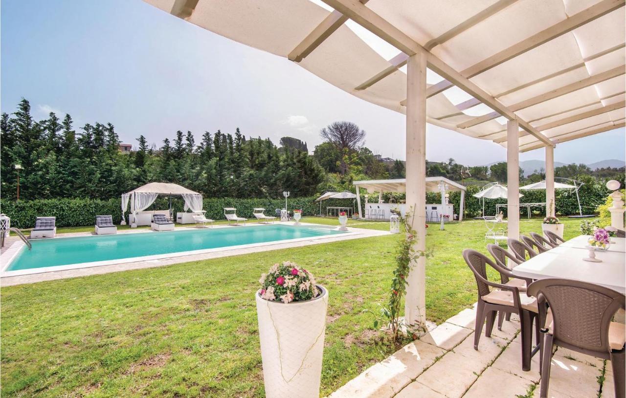 2 Bedroom Stunning In Casa vacanze *