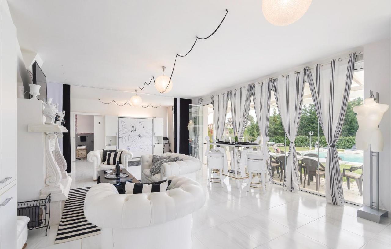 Casa vacanze 2 Bedroom Stunning In *