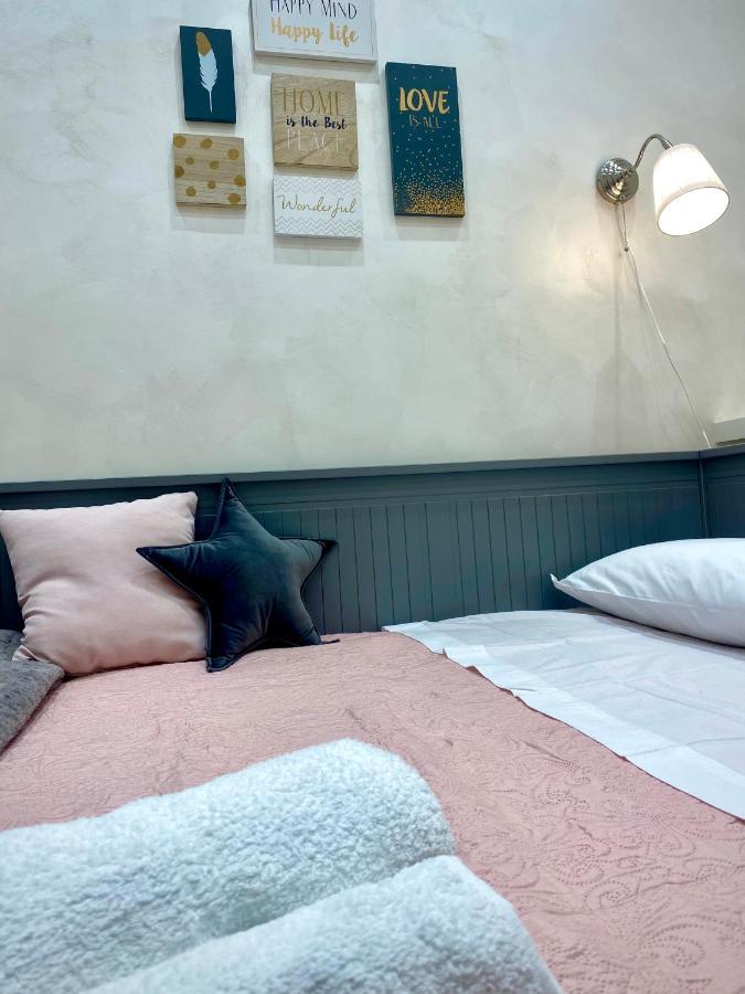 Close To The Coloseum, 2 Minutes Walk From Metro A Apartment *