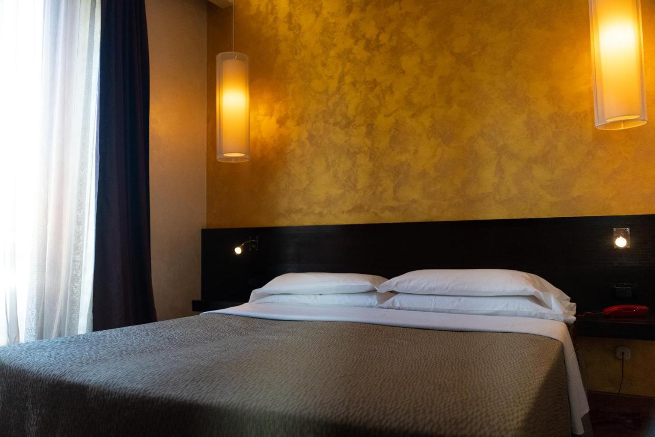 Re Di Hotel 3*