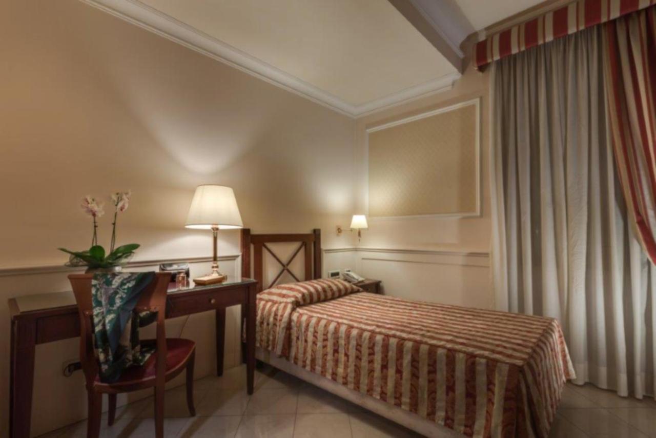 Hotell Palazzo Cardinal Cesi Roma