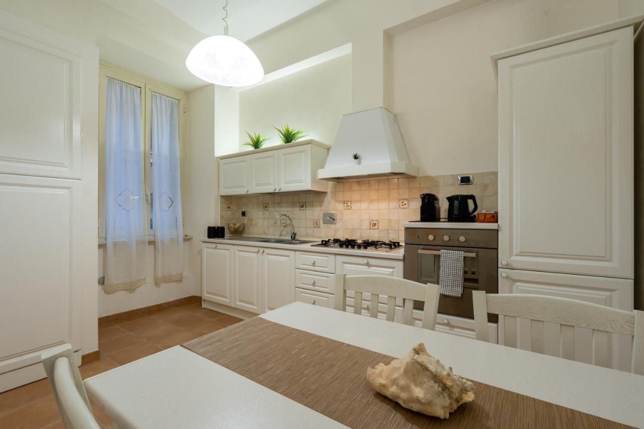 Apartamento Ampio Con Vinili In Centro Storico *
