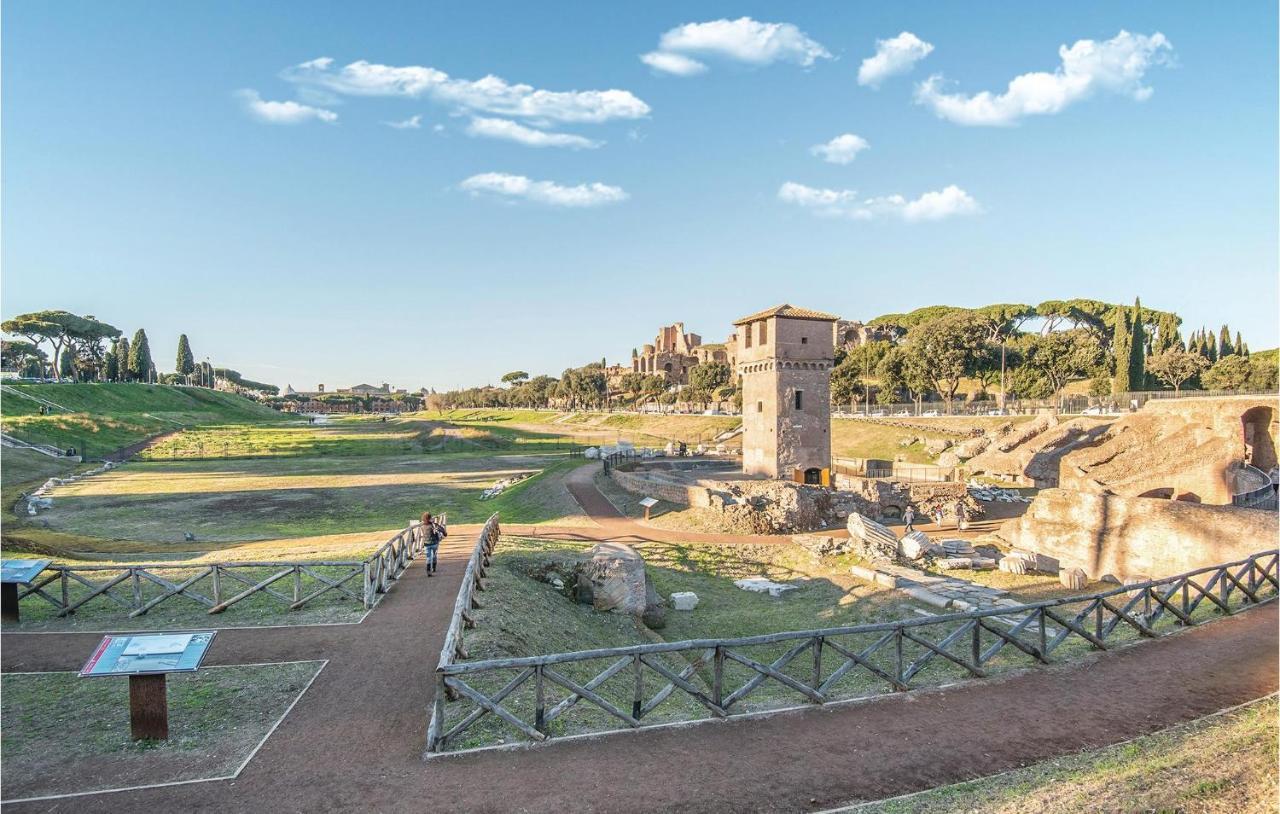 2 Bedroom Stunning In Roma
