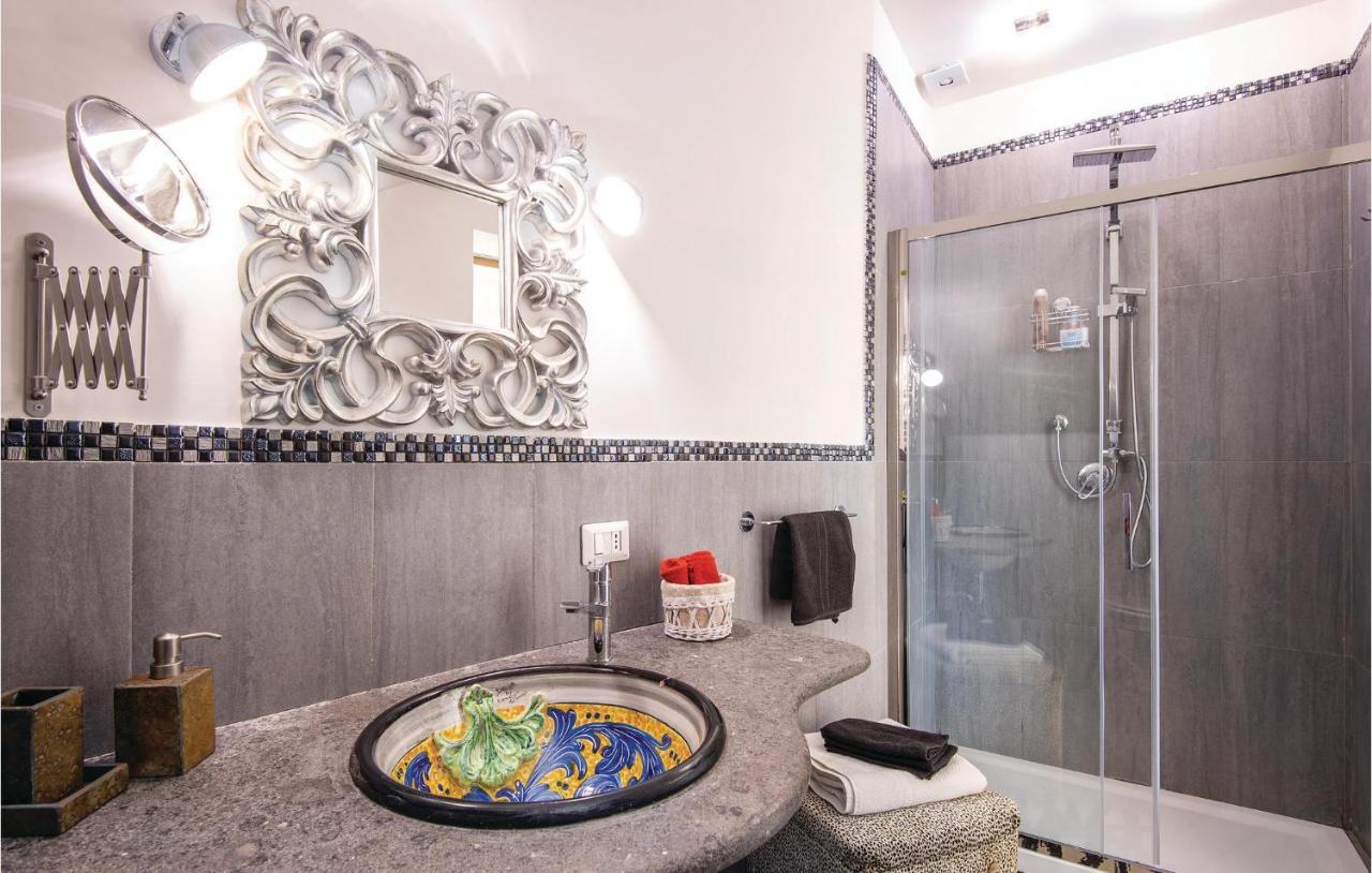 2 Bedroom Stunning In Casa vacanze Roma
