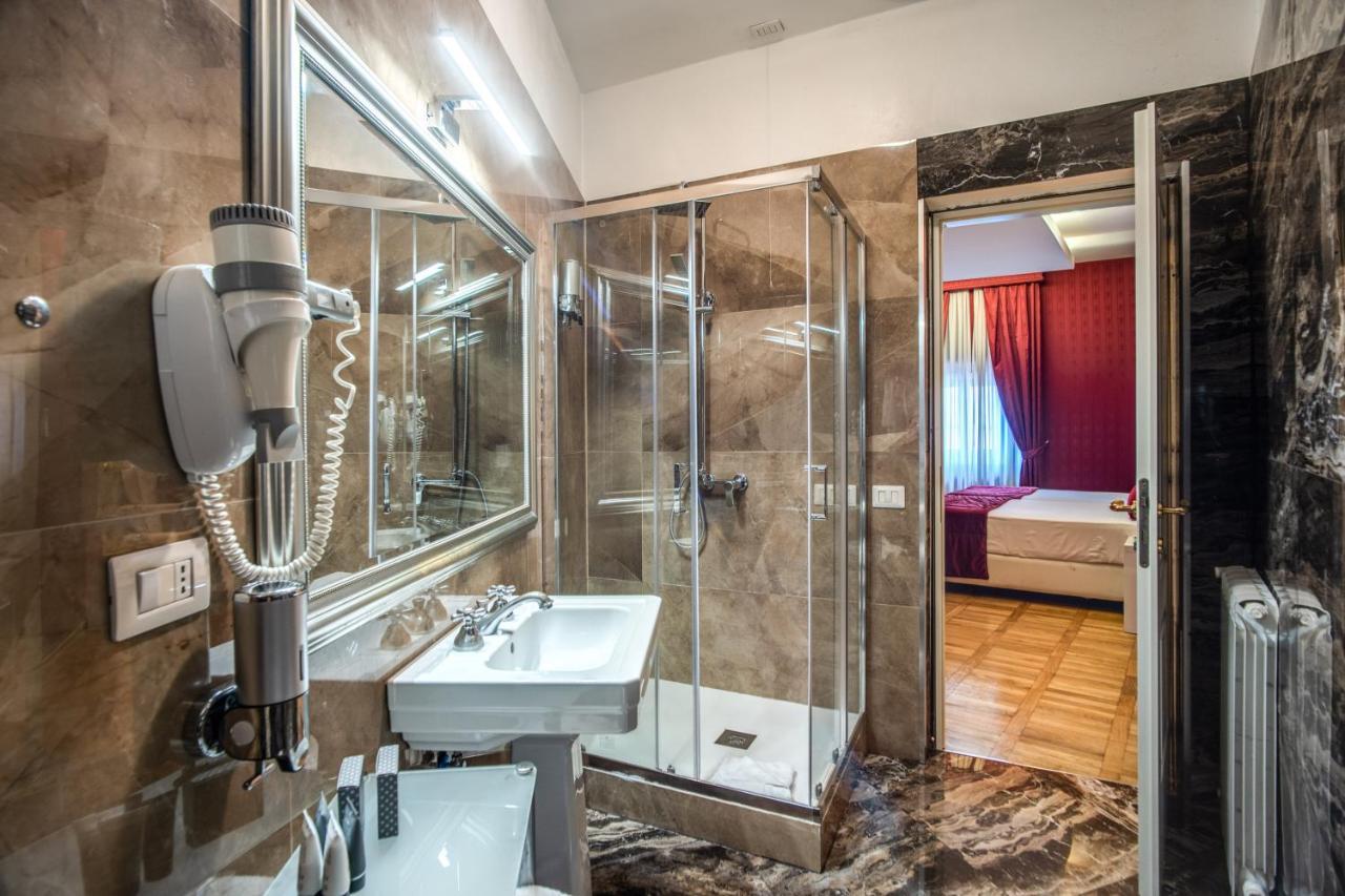 Relais Fontana Di Trevi Hotel