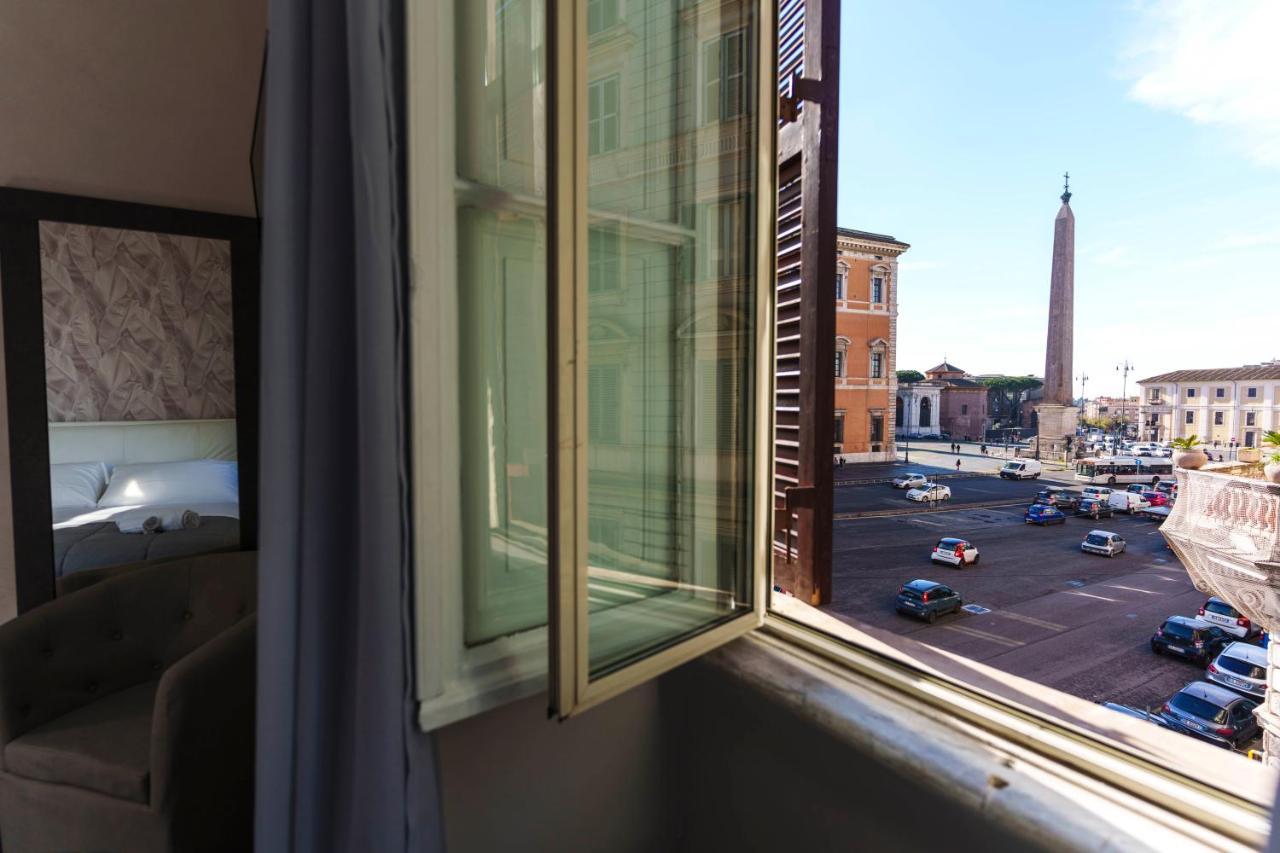 Julia Luxury * Roma