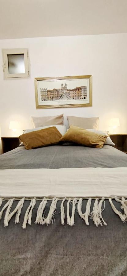 Trevi President's Rom