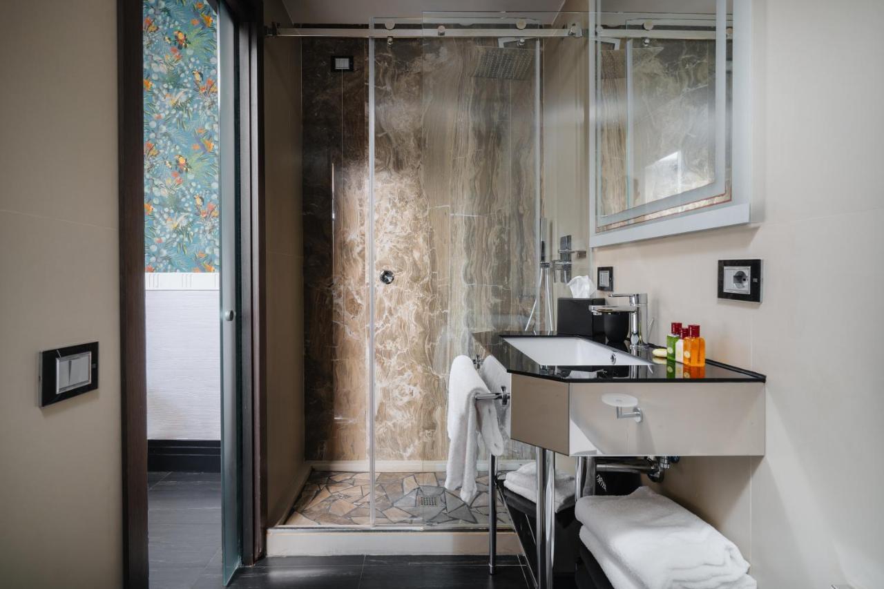 Unica 4* Roma