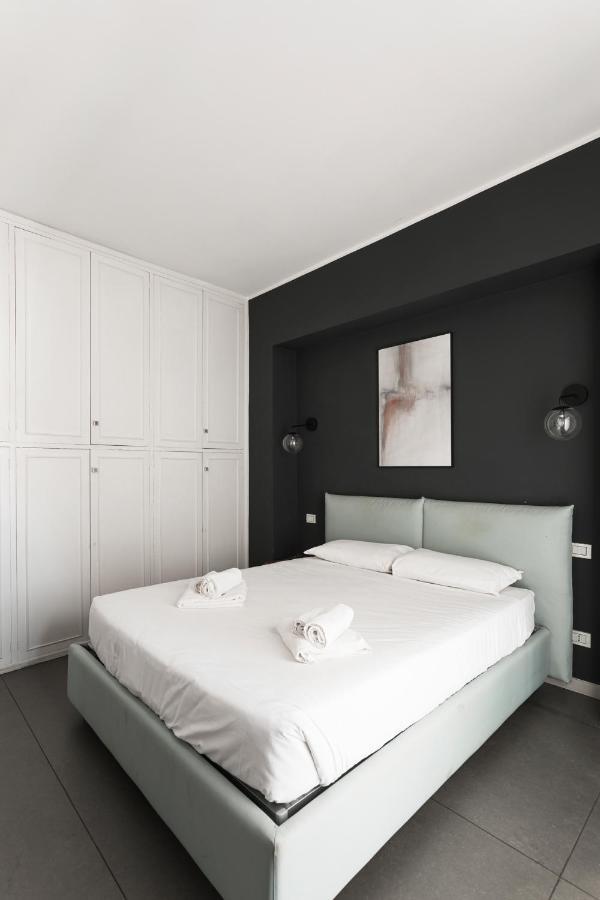 Charming Penthouse In Piazza Venezia With Terrace *