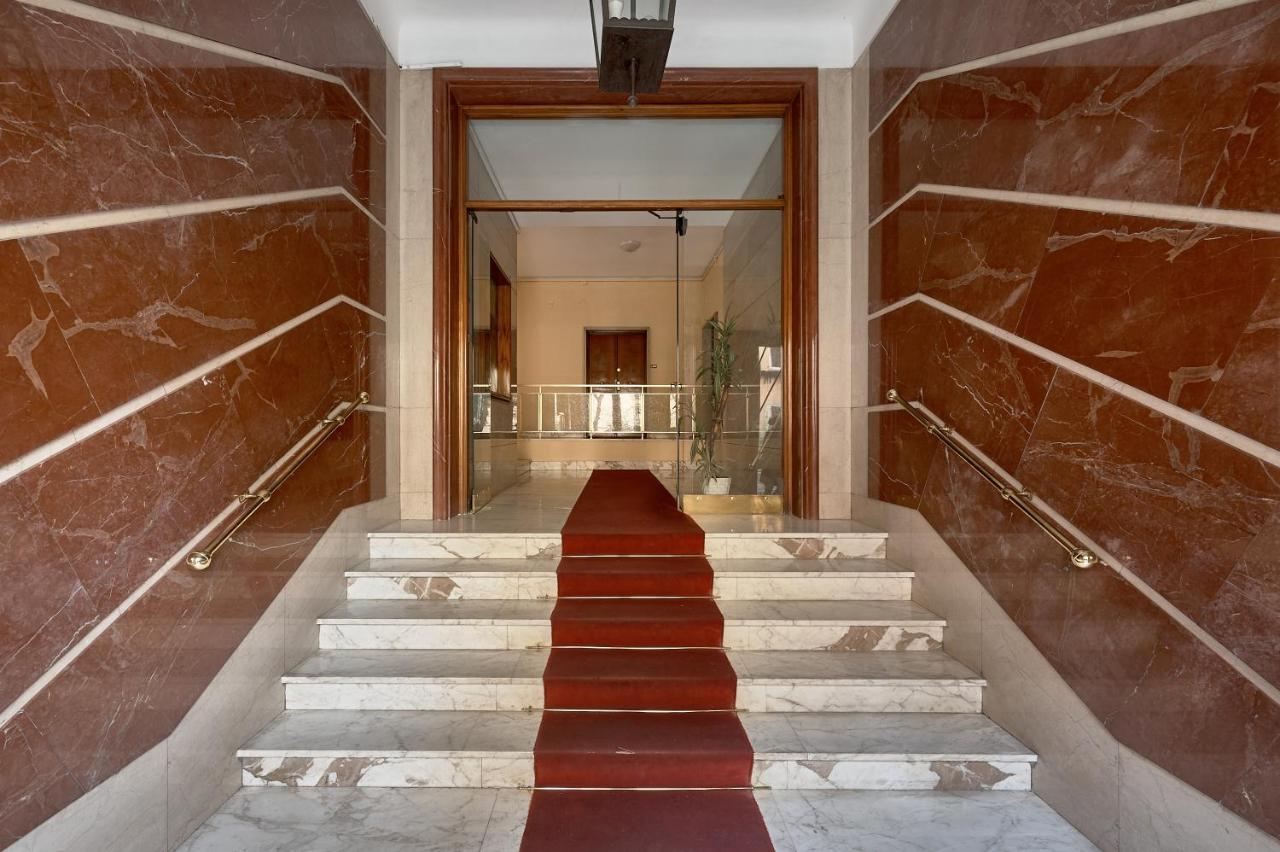 Interno 9 A San Pietro Roma