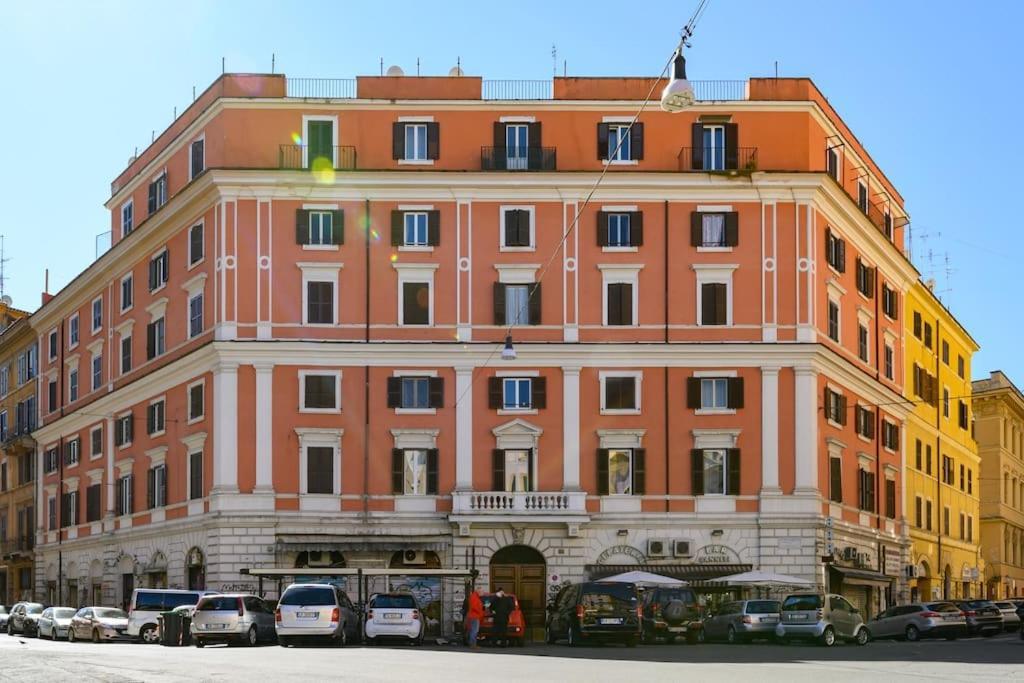 Interno 43 * Roma