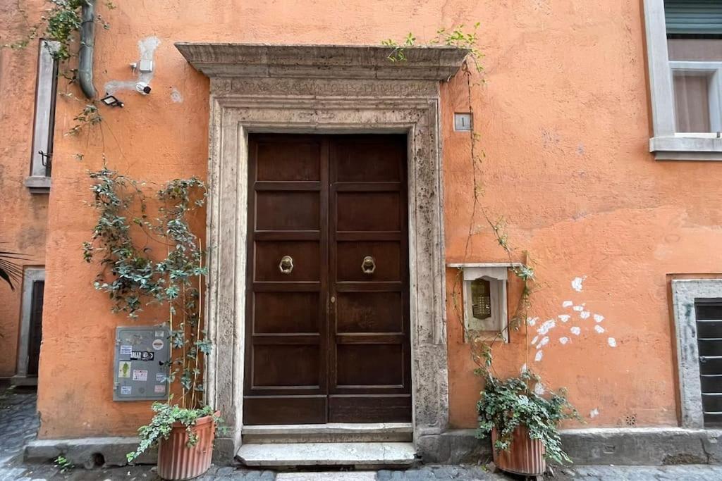 Vicolo San Trifone By Hili Apartment Rome