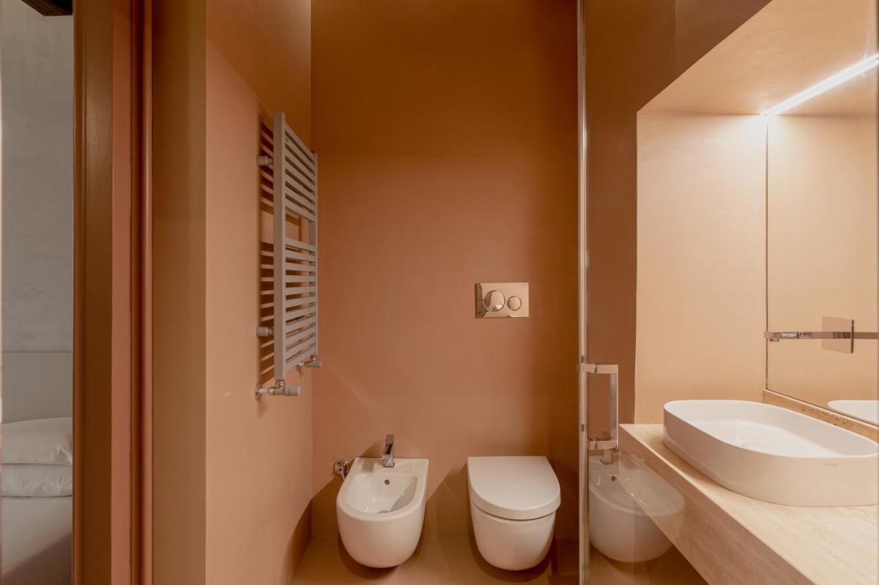 Design With Private Pool In Campo Dei Fiori Apartment