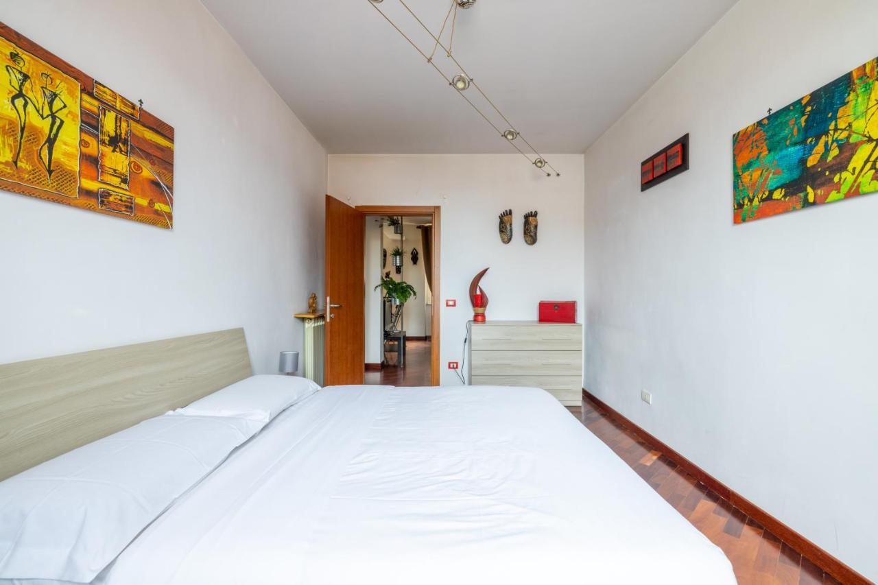 Smart Downtown Apartment