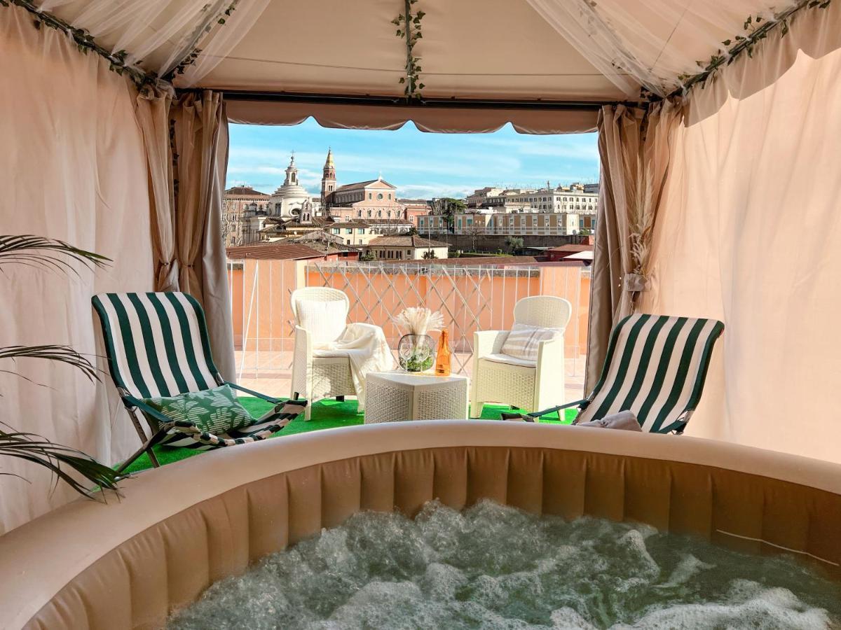 Colosseum House - Private Rooftop, Jacuzzi Hot Tub & View Roma