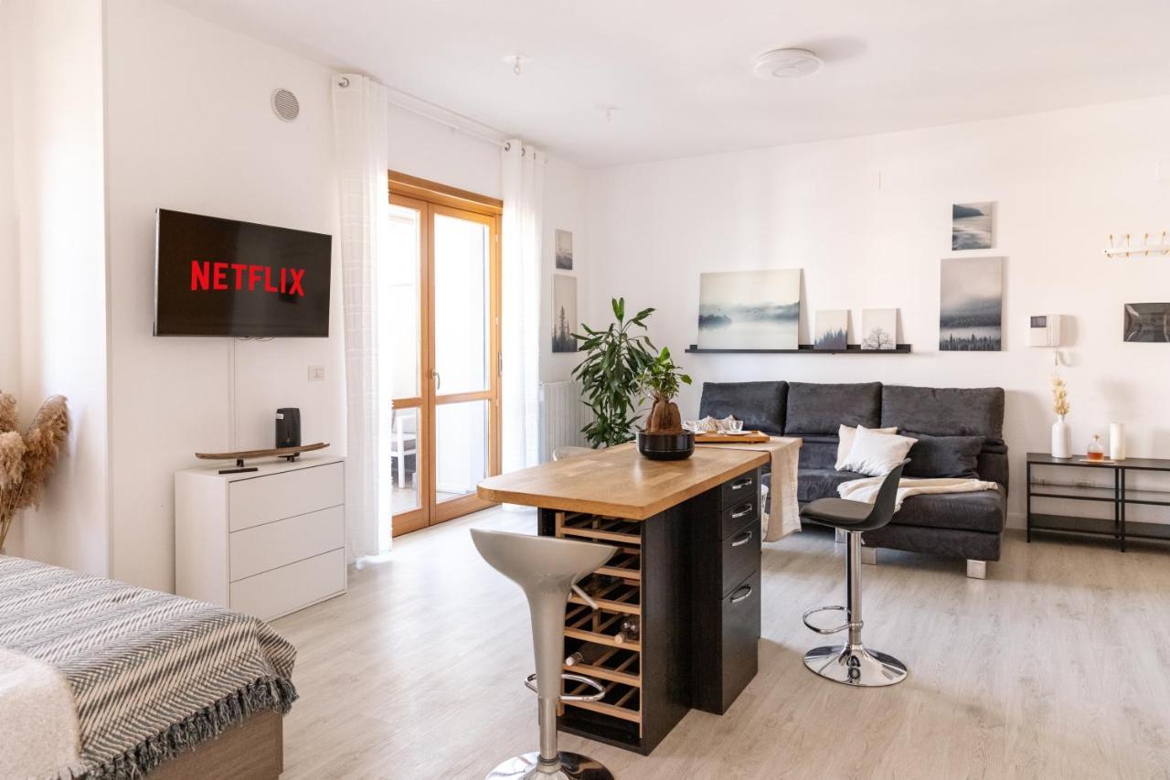 Loft Con Terrazzo - 3 Min Dalle Autostrade By Followgreenhouserome Appartamento Roma