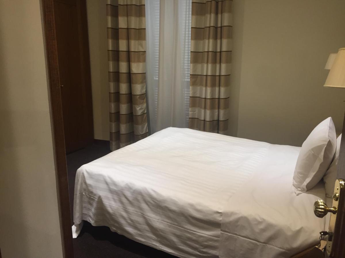 Hotel Santa Chiara Roma
