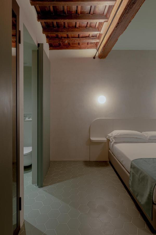 Design With Private Pool In Campo Dei Fiori Apartment *