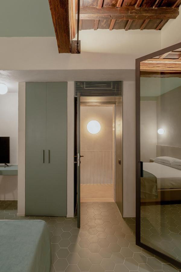 Design With Private Pool In Campo Dei Fiori Apartment *