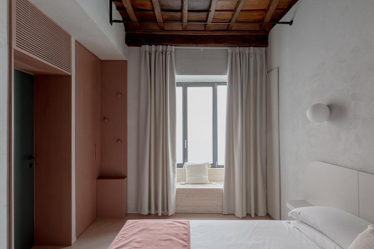 Design With Private Pool In Campo Dei Fiori * Rom