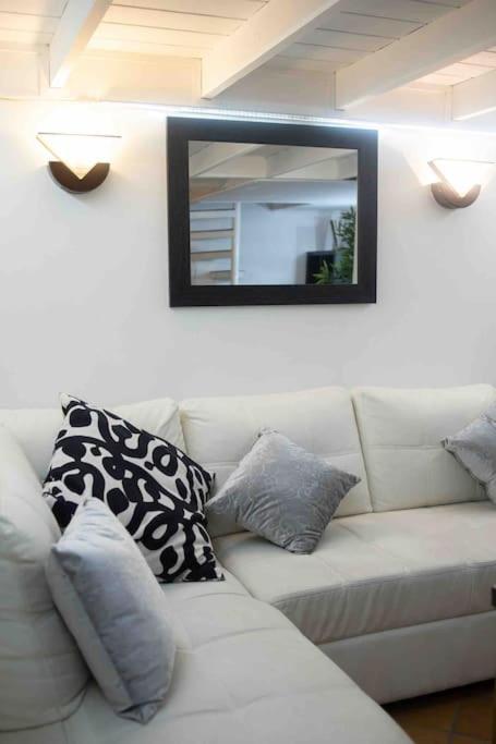 Via Dei Cestari Loft Apartment