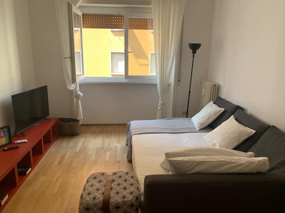 Casa Sirte Con Terrazzino. Roma