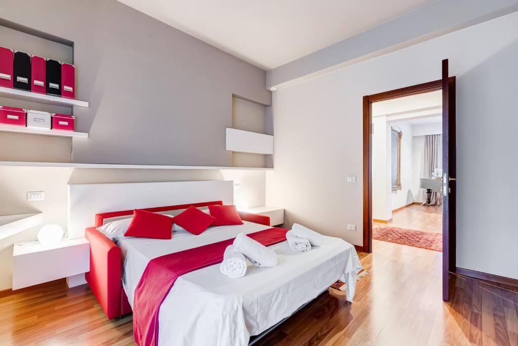Exclusive In Eur * Roma