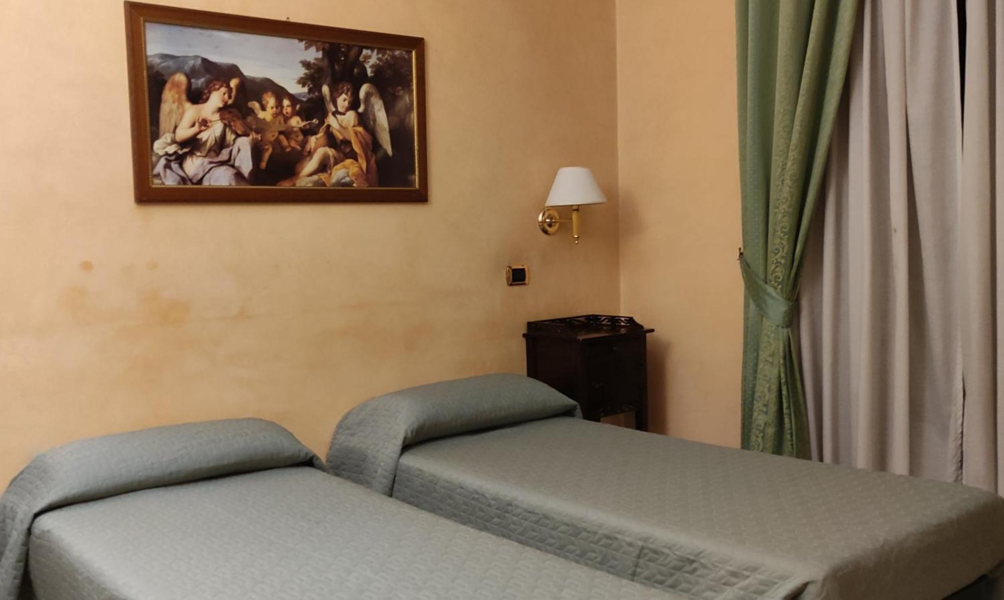 Montreal Hotell Roma