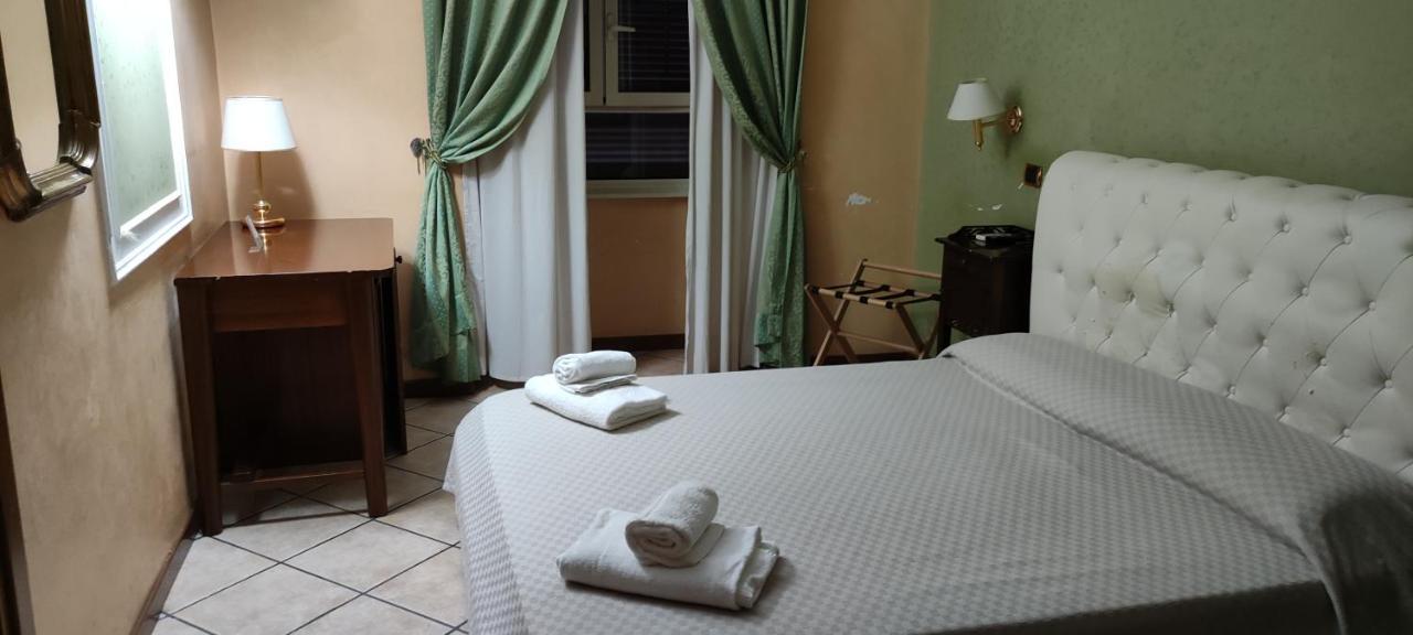 Montreal Hotell Roma