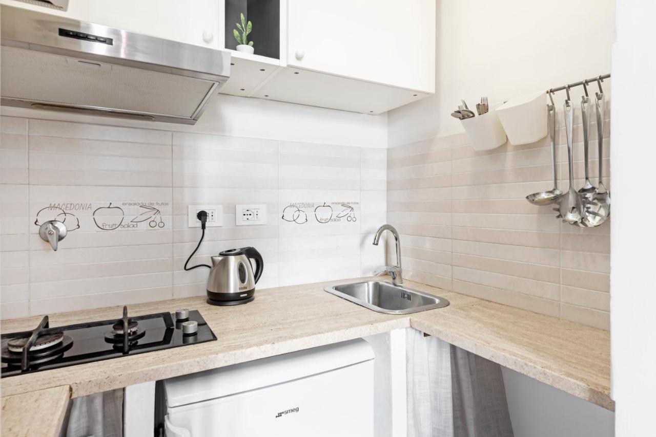 White Flat Termini Apartment *
