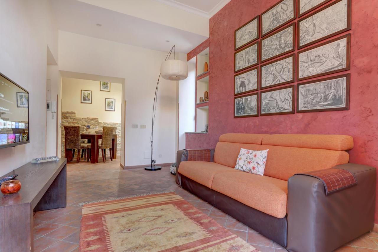 Colosseo Residenza Sette Sale * Roma