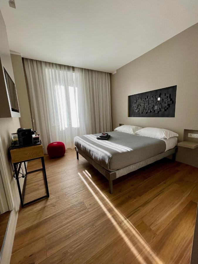 Lucrino 45 By Ale Roma