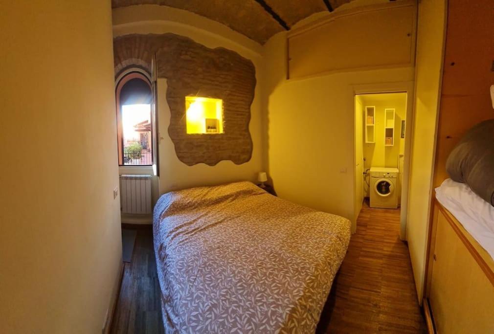 Julia Nel Cuore Di Trastevere Roma