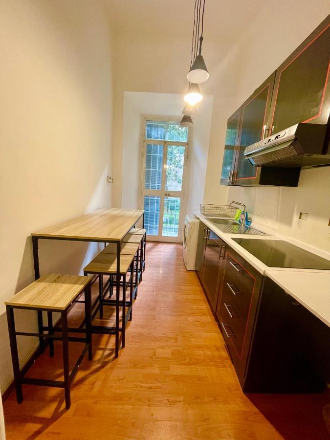 Parisa House Roma