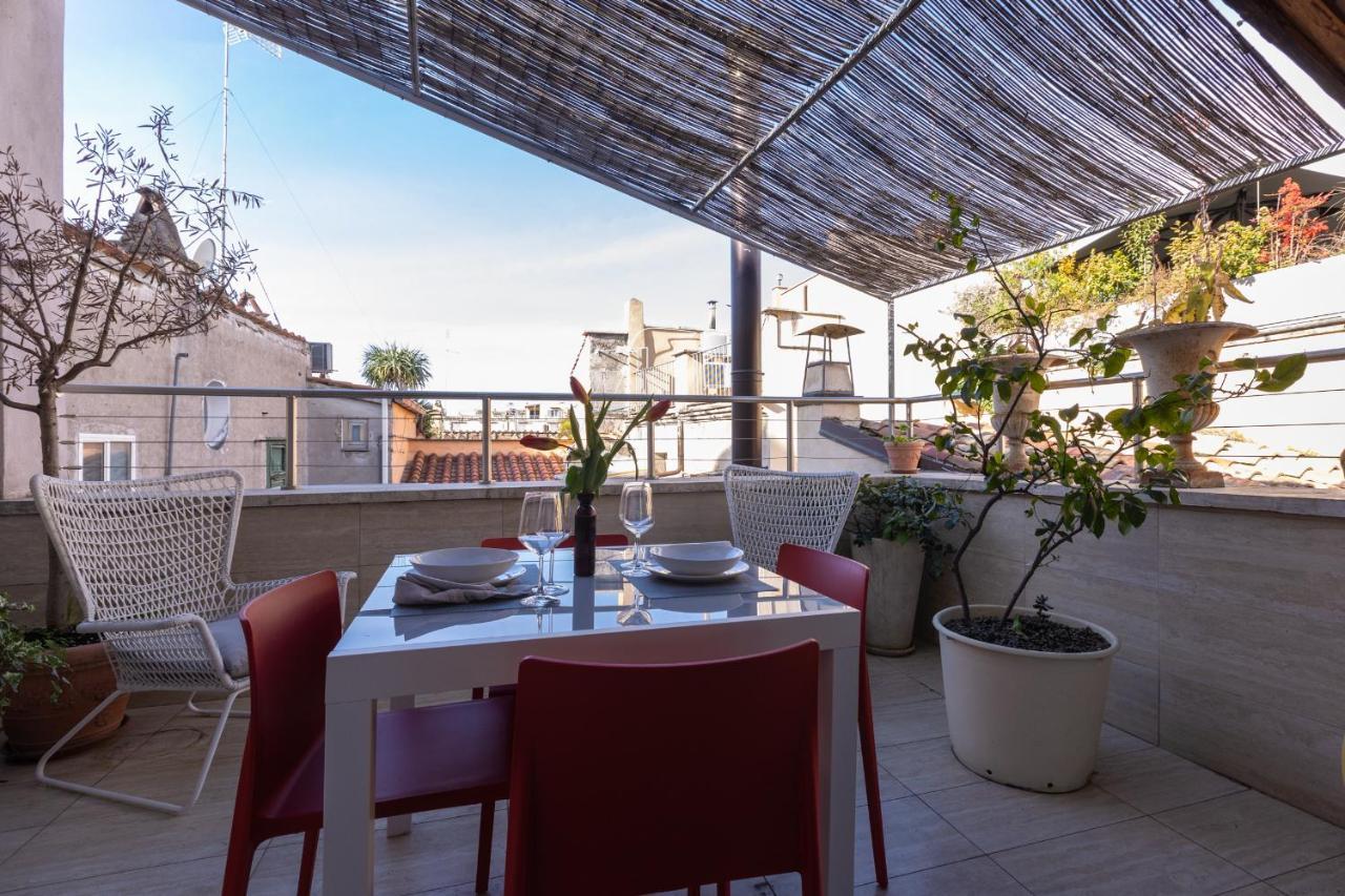 Pantheon White Penthouse Сasa de vacaciones *