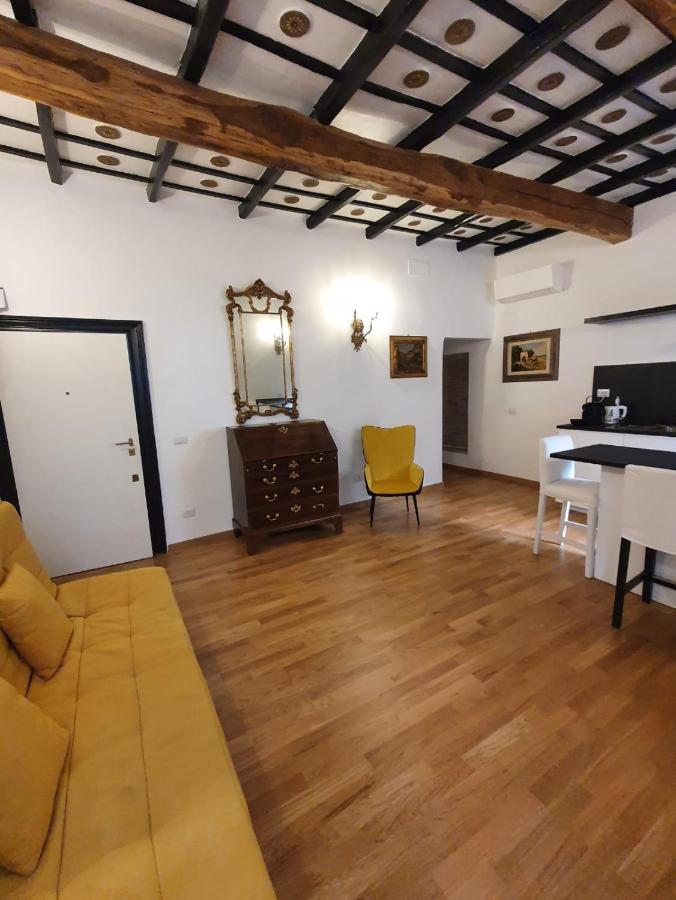 Charming Frattina - 2 Bathrooms New