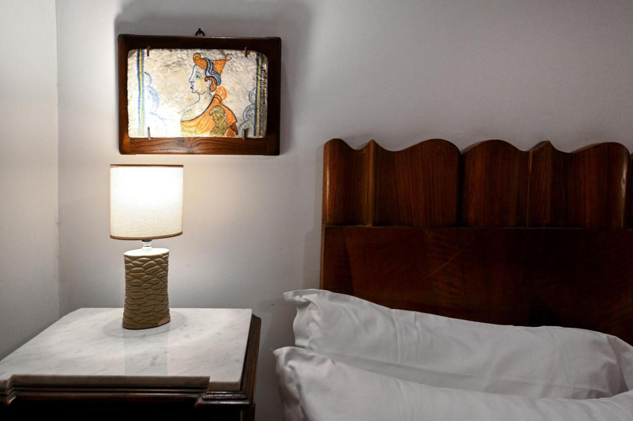 Gjestgiverier Residenze Romanae - Vicolo Dell'aquila Roma