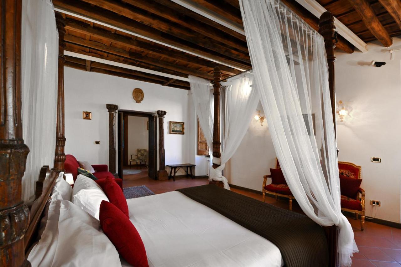 Residenze Romanae - Vicolo Dell'aquila *