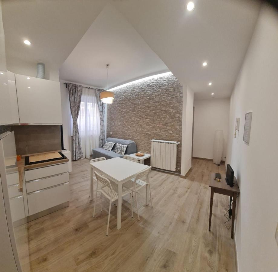 Domus Lidia - Non Fumatori Apartamento