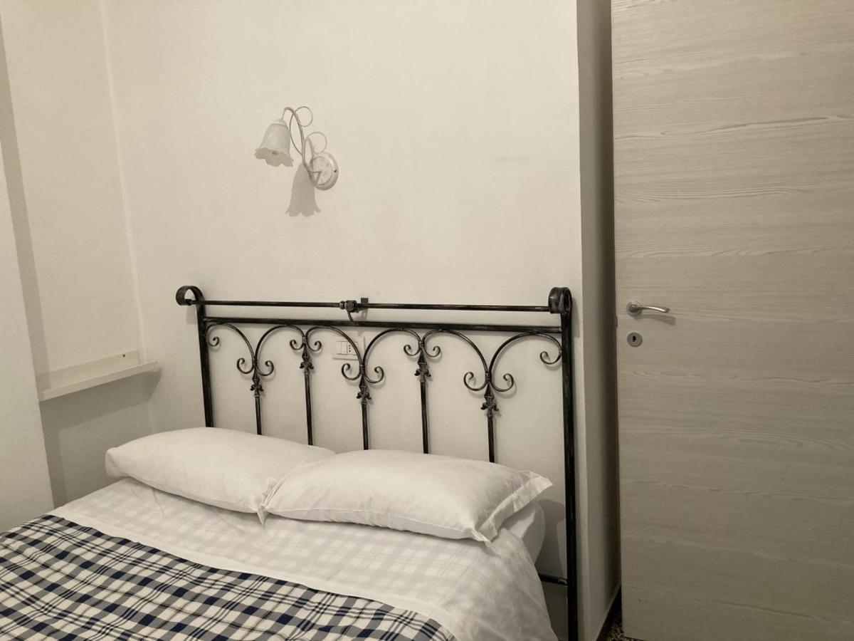 Simon's Place 2 * Roma