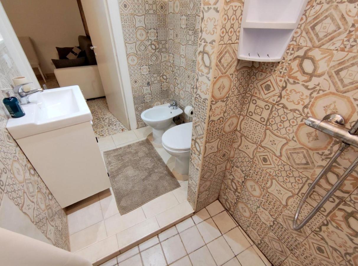 Sergio Tourist Close Tiburtina Station Gjestgiverier 3*