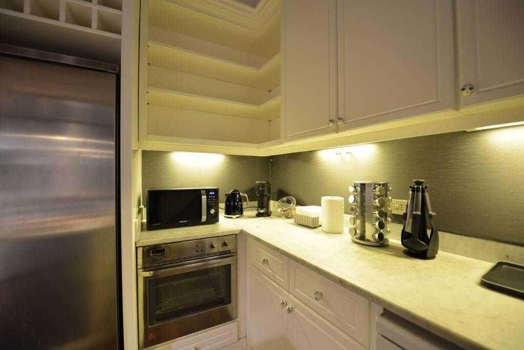 Leilighet The Frattina - Luxury Serviced Roma