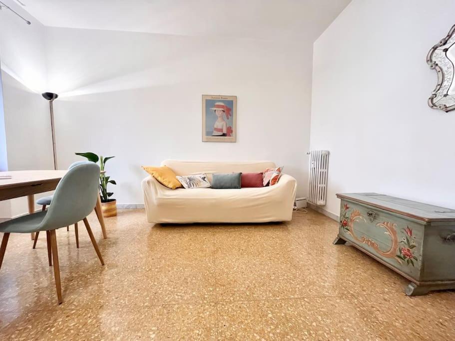 Homy Host - Bilocale A Testaccio Nel Cuore Di Appartamento